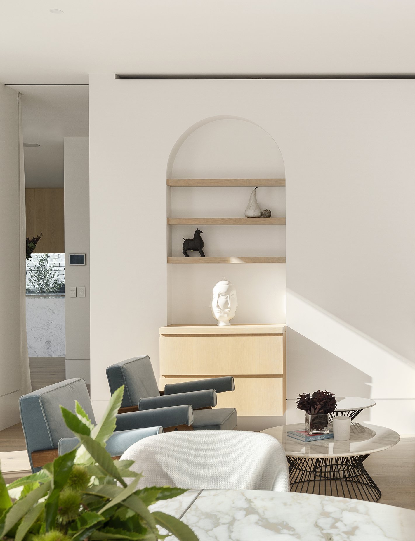 785 Orrong living room.jpg