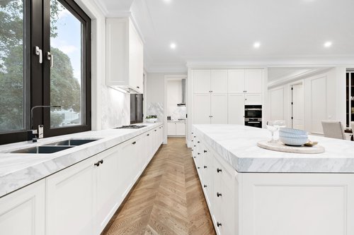 7 Renown_kitchen#3.jpg