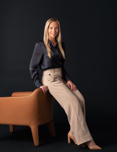 Agent Zoe Hooper from Bayside