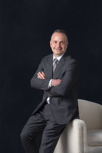 Agent Julian Maccora